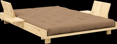 Karup Design Social vuodesohva, jossa on 2 selkänojaa, sivupöydät ja patja 140x200 Mocca/Kirkaslakattu